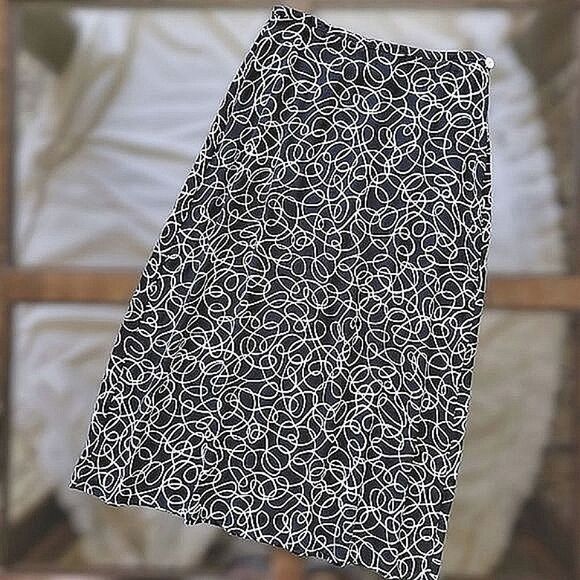 Vtg black and white scribble print summer midi skirt - Picture 3 of 15